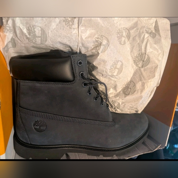🔥BRAND💯NEW TIMBERLAND Classic 6In Waterproof Boots M 13 NIB OG Box✔️🔥👢 - Picture 1 of 16
